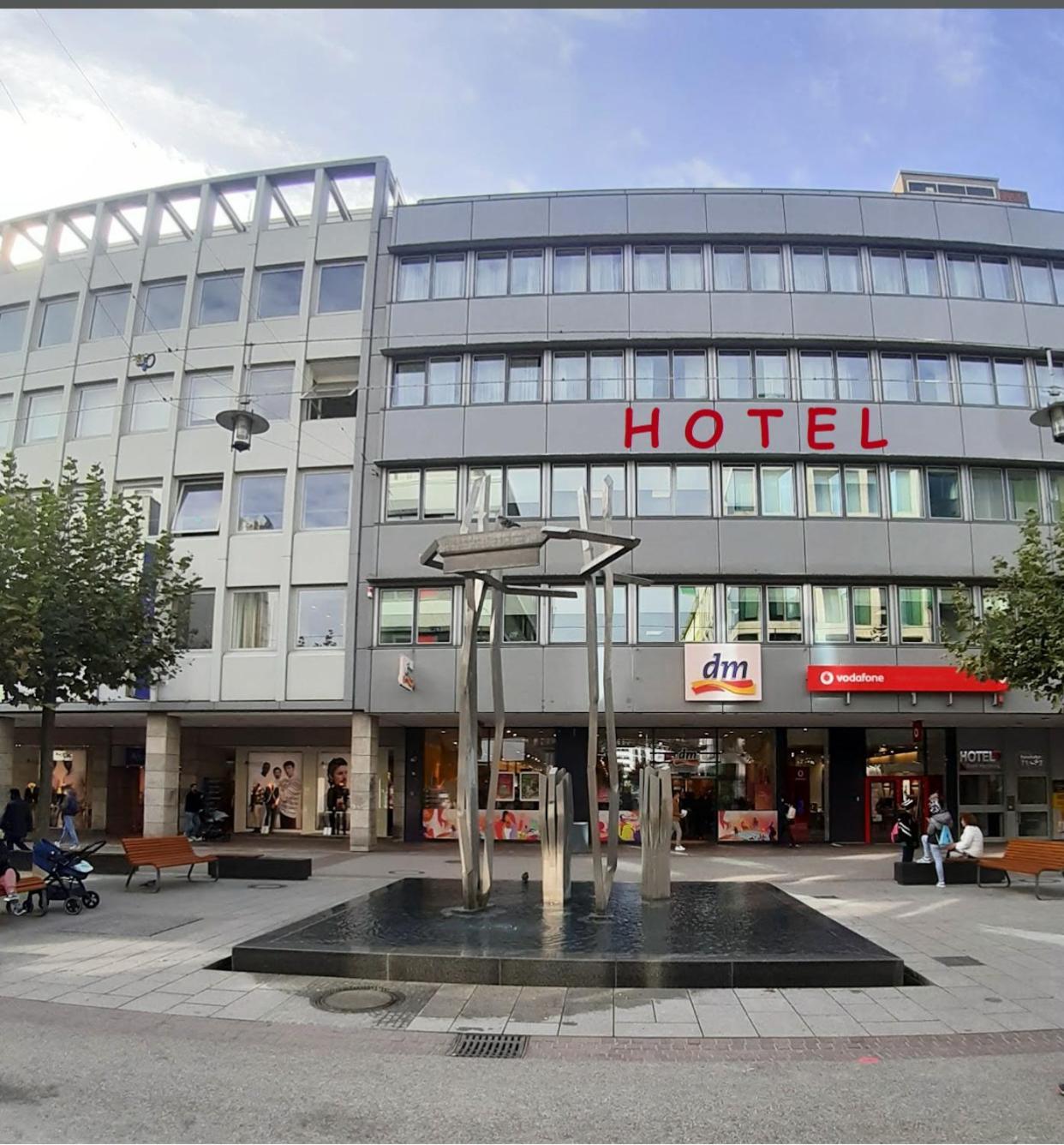 Hotel Stadt Hamburg Am Fluss Saarbrücken Exteriör bild